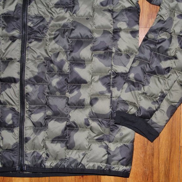 Mountain Hardwear Summiter Down Jacket Mens S Light Army Camo - Picture 4 of 5